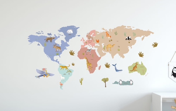 naklejka mapa-naklejka scienna do pokoju dziecka-mapa-naklejka ze zwierzetami swiata-naklejka do pokoju dziecka-oddalenie.pl