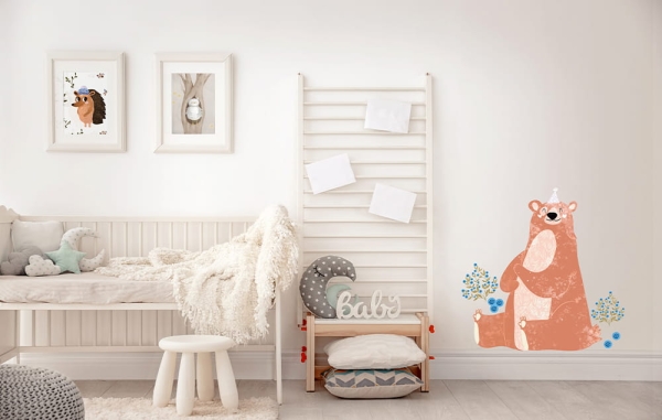 Bear wall sticker