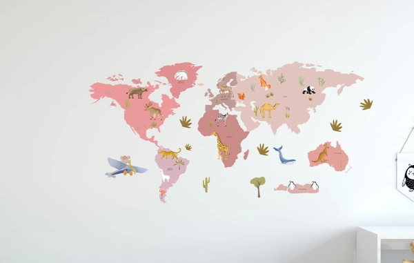 naklejka mapa-naklejka scienna do pokoju dziecka-mapa-naklejka ze zwierzetami swiata-naklejka do pokoju dziecka-widok rozowy