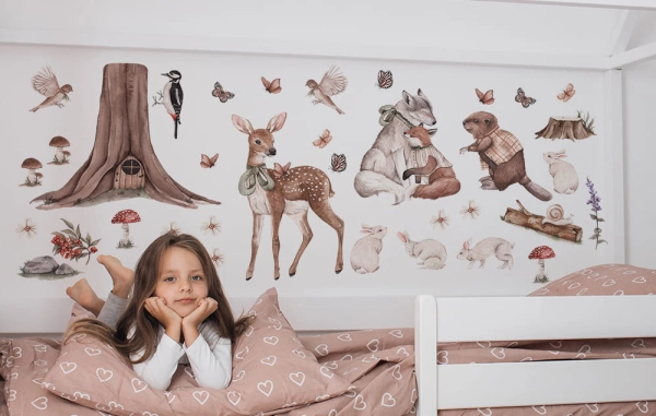 Naklejki na ścianę-Zwierzęta leśne-Las-Lesny świat-Misie-Sarenki-Jeze-lisek-naklejki na sciane do pokoju dziecka-m.jpg