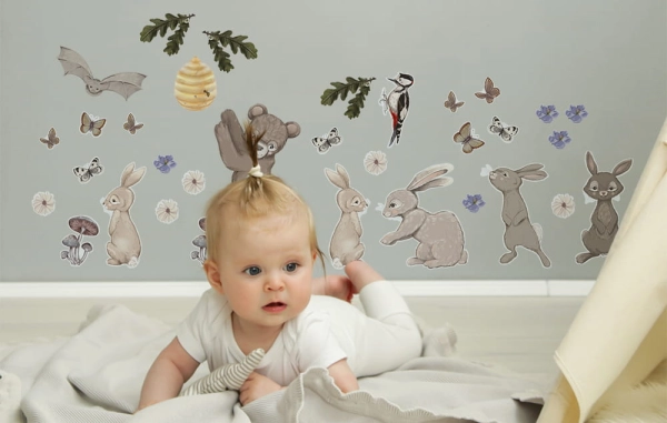 Naklejki na ścianę-Zwierzęta leśne-Las-Lesny świat-Misie-Sarenki-Jeze-lisek-naklejki na sciane do pokoju dziecka-mis2.jpg