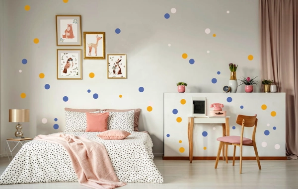 Set of 131 Polka Dot Stickers